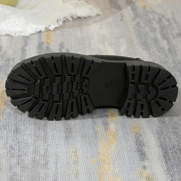 Women's Black Wool Lined Chain Loafers Size 8 - Picture 4 of 7